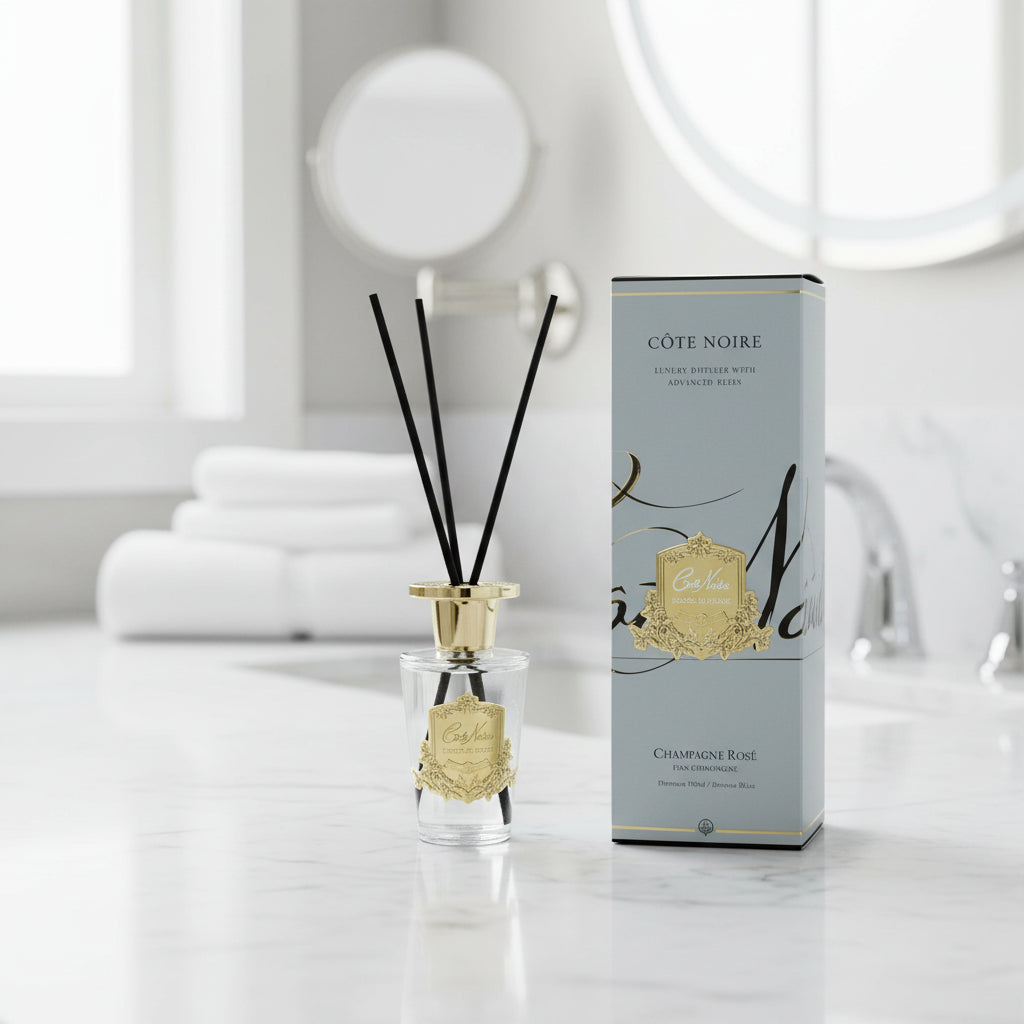 Côte Noire diffuser with packaging on a white background