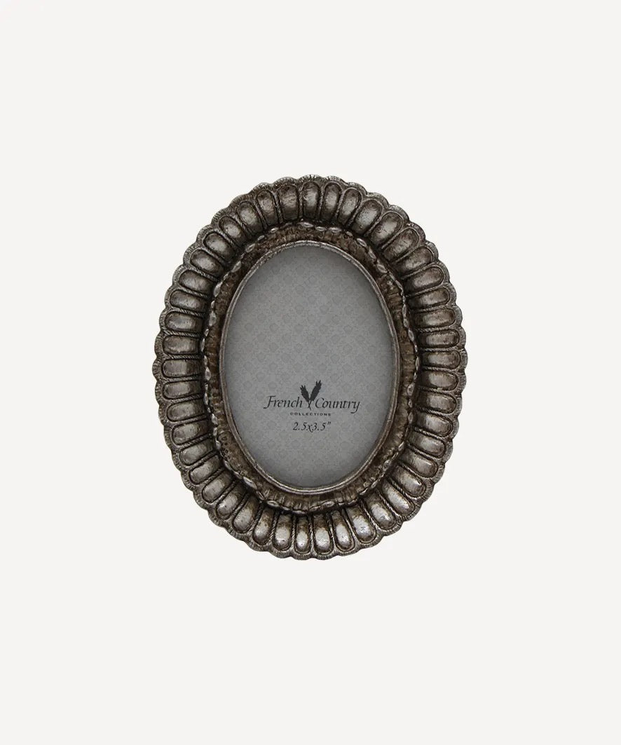 Fanned Oval Photo Frame Pewter Finish 2.5 x 3.5"