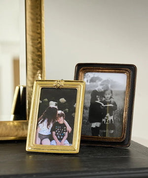 Ribbed Bee Photo Frame Gold 4 x 6"