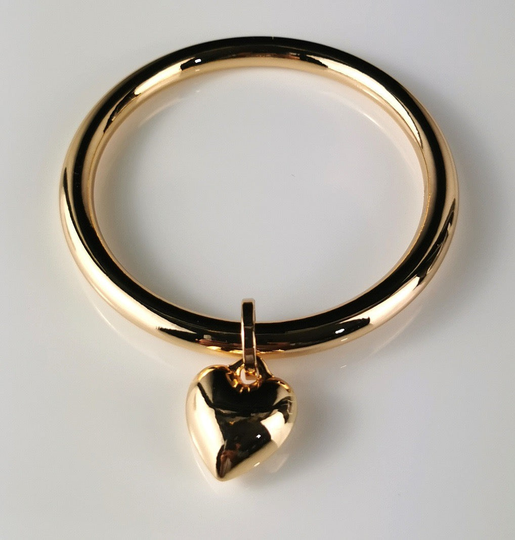 Fashion Bangle Gold with Puff Heart Charm 66mm